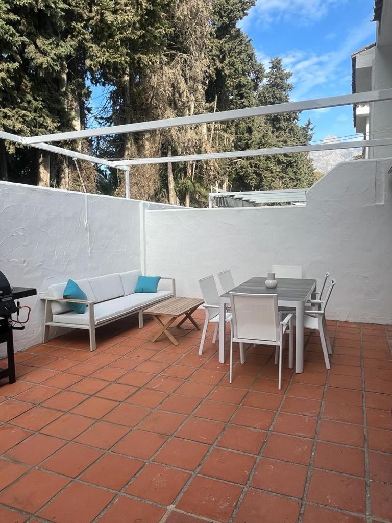 Newly Refurbished Townhouse Naranjos, Puerto Banus Сasa de vacaciones